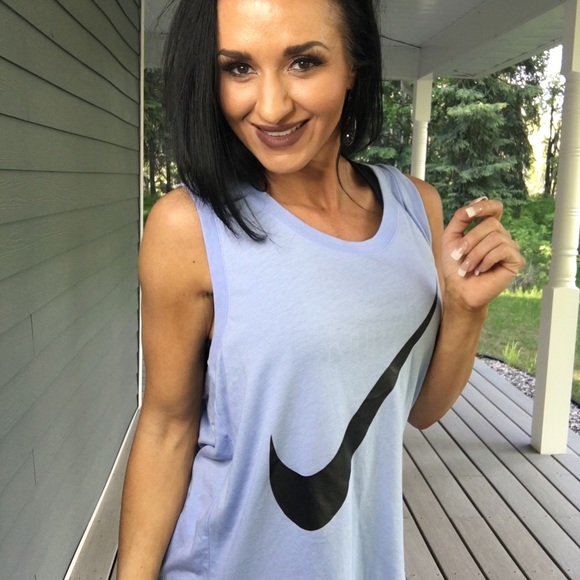 Nike Tops - NWT Nike blue xlarge sleeveless fitness top